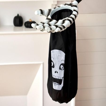 Pack x12 Mano Recolectora Calavera Negro Halloween Vela
