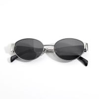 Gafas Lentes de Sol Runway Plateado Incluye estuche