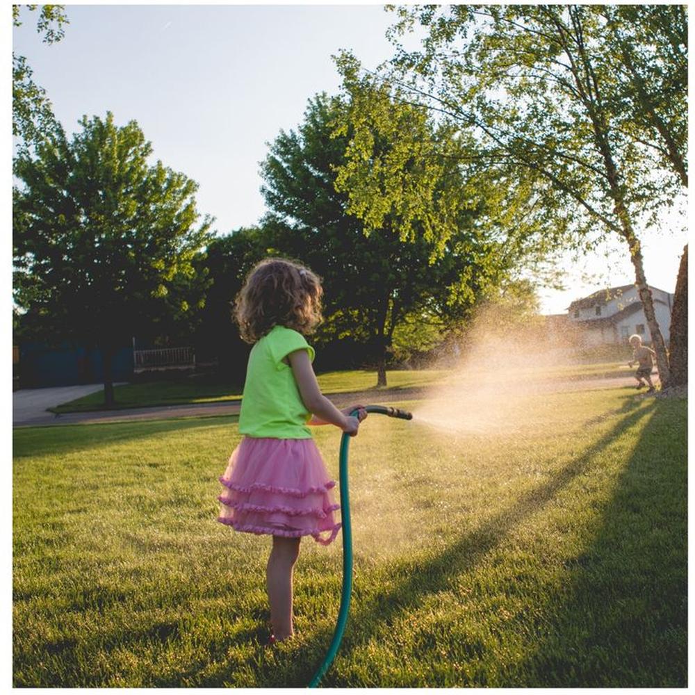 Manguera de riego, 10m reforzada 3 capas con chiflón de riego