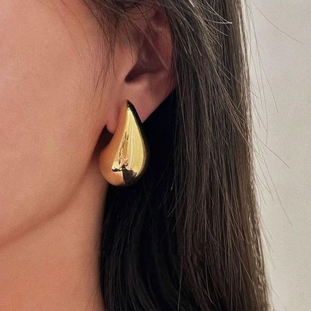 Aretes en forma Gota Mujer Bottega en tendencia 4.5 cm Dorado