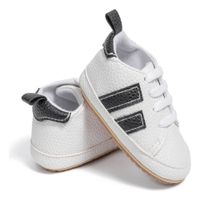 Zapatillas deportivas para bebé - Line - Líneas negras