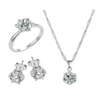 Pack de Joyas Shiny Crystal Collar Aretes y Anillo- Genieka. Plateado