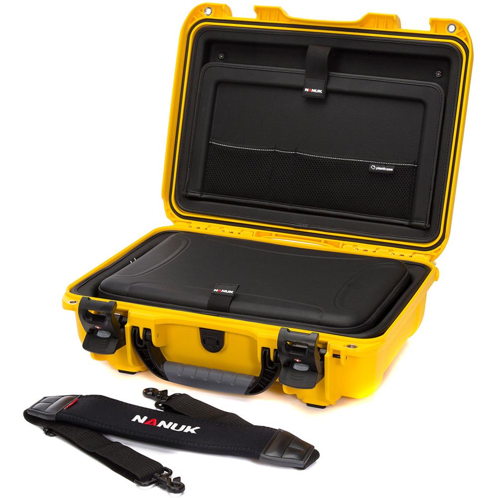 Funda para Laptop de 15"" Nanuk 923 (Amarillo) - Impermeable, Organizador y Correa de Hombro Incluida
