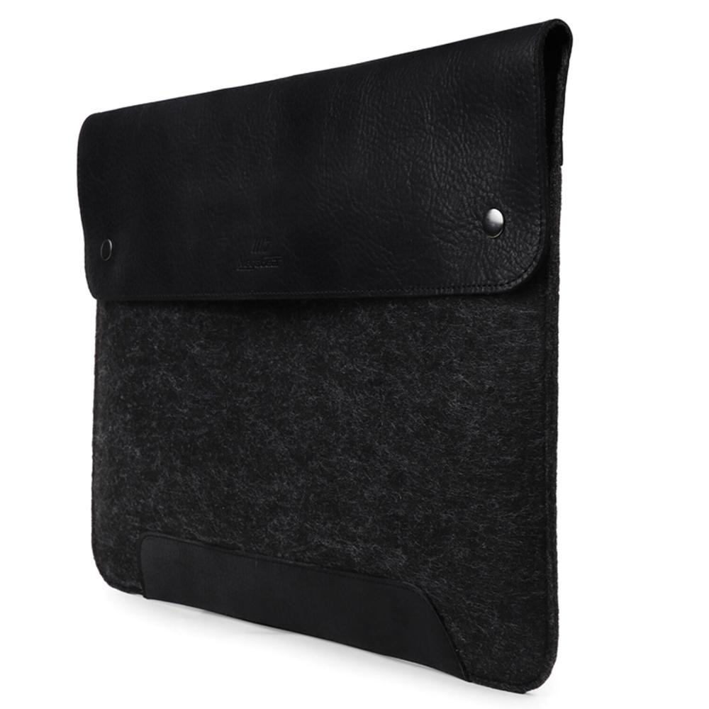 Funda de Cuero y Forro Polar MegaGear para MacBook de 13.3" (Negra) - Compatible con MacBook Pro y A