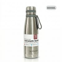 Termo Tomatodo De Acero Inoxidable con Filtro Para Té de 800 Ml Color Plateado