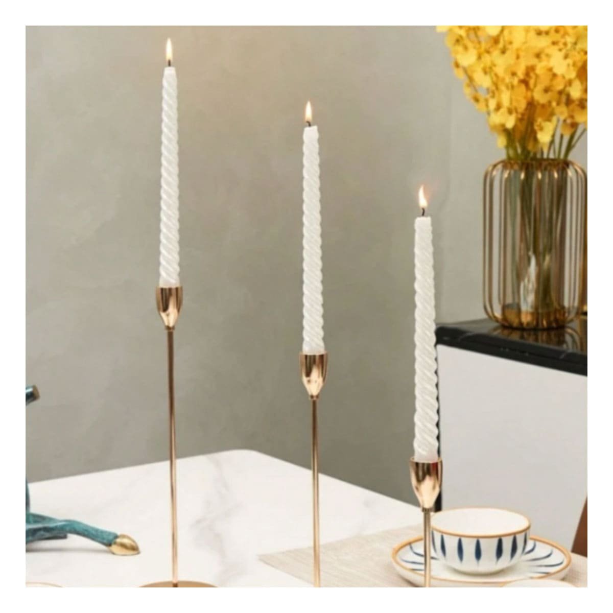 Velones de Cera Largos con Diseno Ondas para Decoracion de Espacios Caseros Y+Post It