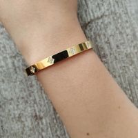 Pulsera para mujer acero inoxidable trébol Tessa dorada