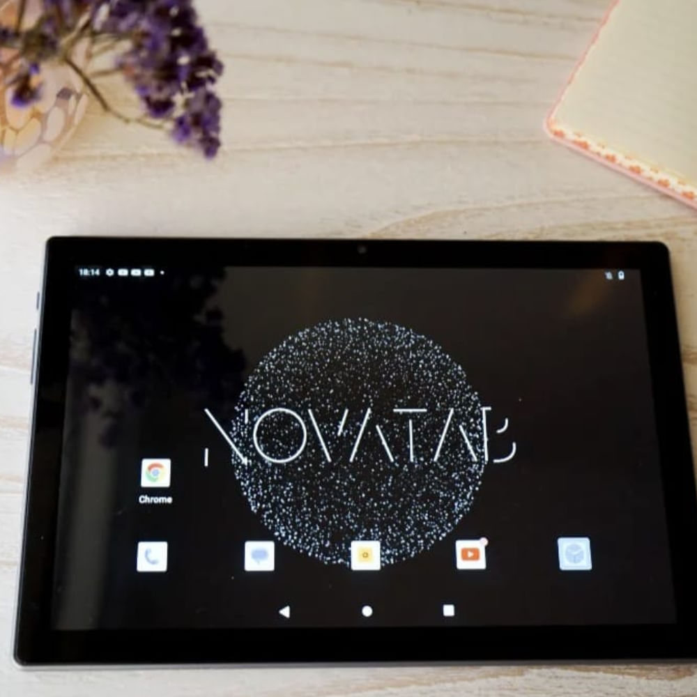Tablet Novat-15 con pantalla 10.1 4GB 32GB CHIP Memoria expandible con teclado con cable