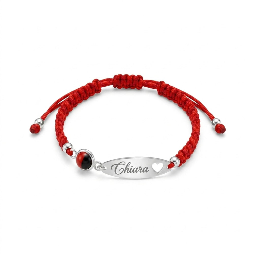 Pulsera para Bebé de Huayruro y Placa Personalizada - Hilo Rojo