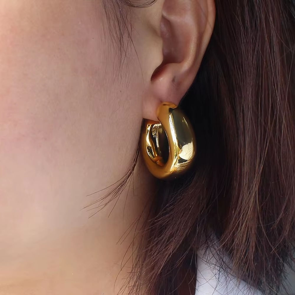 Arete de Aro Minimalistas Dreamshow de Acero Enchapados en Oro