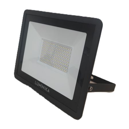 Reflector LED Luminika 100W Luz Fría en Aluminio Negro con IP65