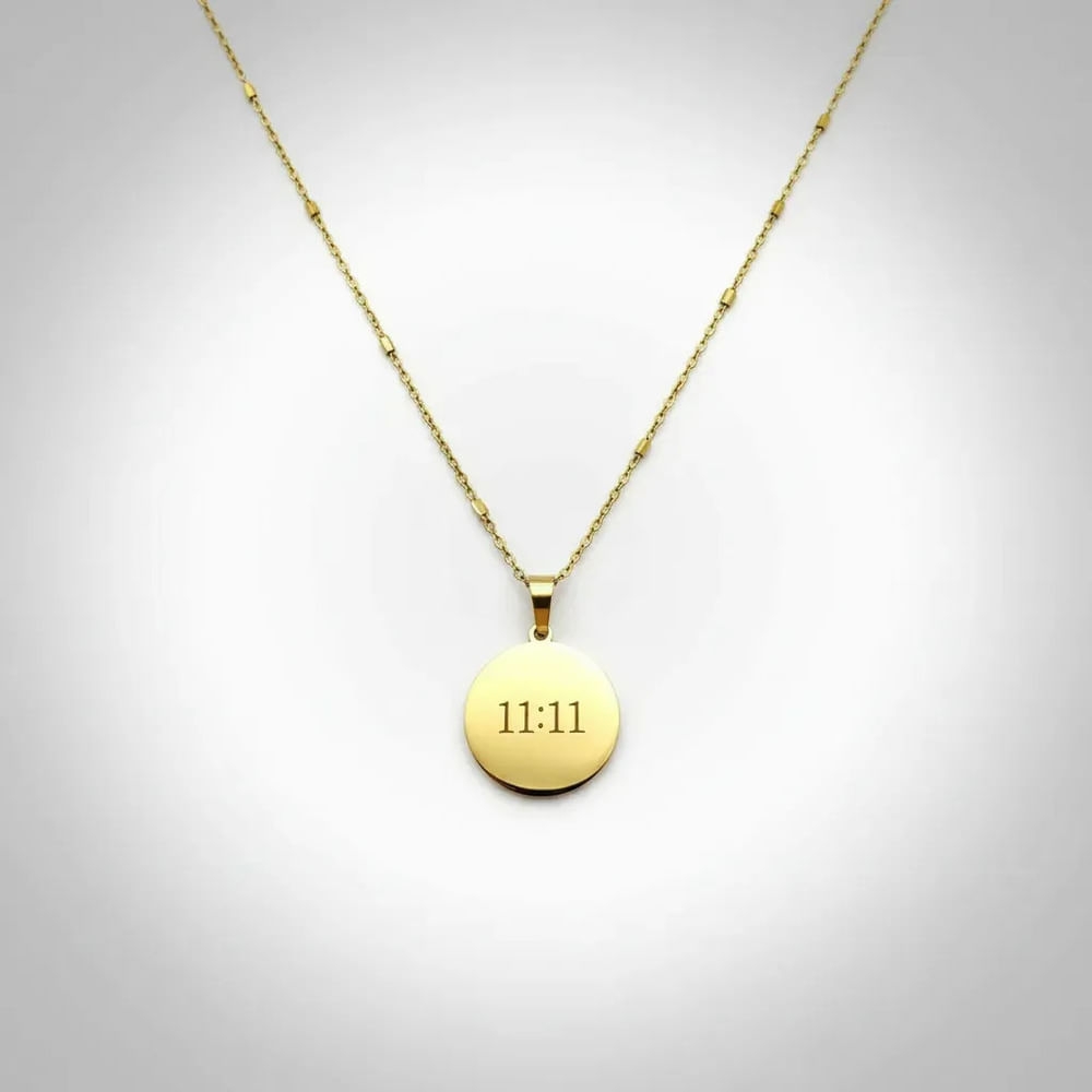 Collar 11.11 acero inoxidable dorado resistente y duradero