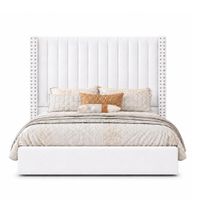 Cama Tapizada Listón con Tachuelas LeMueble Crudo Claro Queen