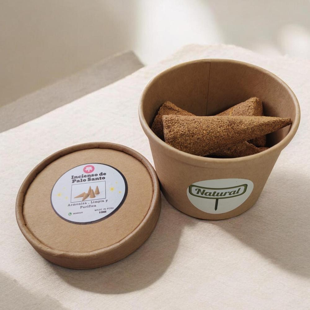 Incienso en Conos de Palo Santo Aroma Purificador y Relajante 5 Und.
