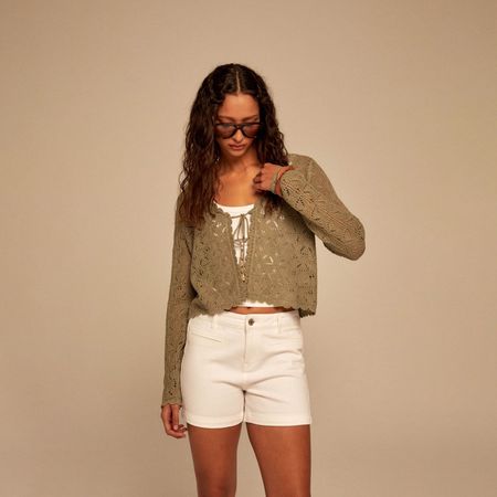 image-97812b853a5e4d608cf323f00deb4b42