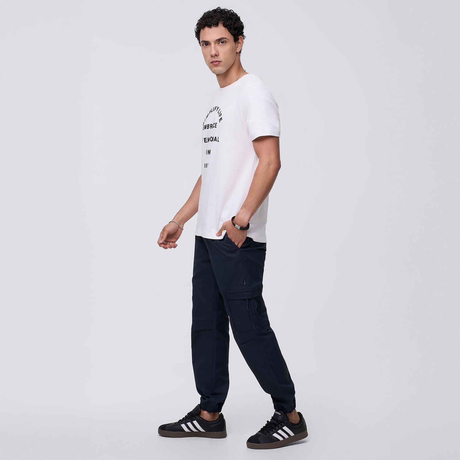 Jogger Hombre Cargo Puller Hypnotic Navy Talla XL