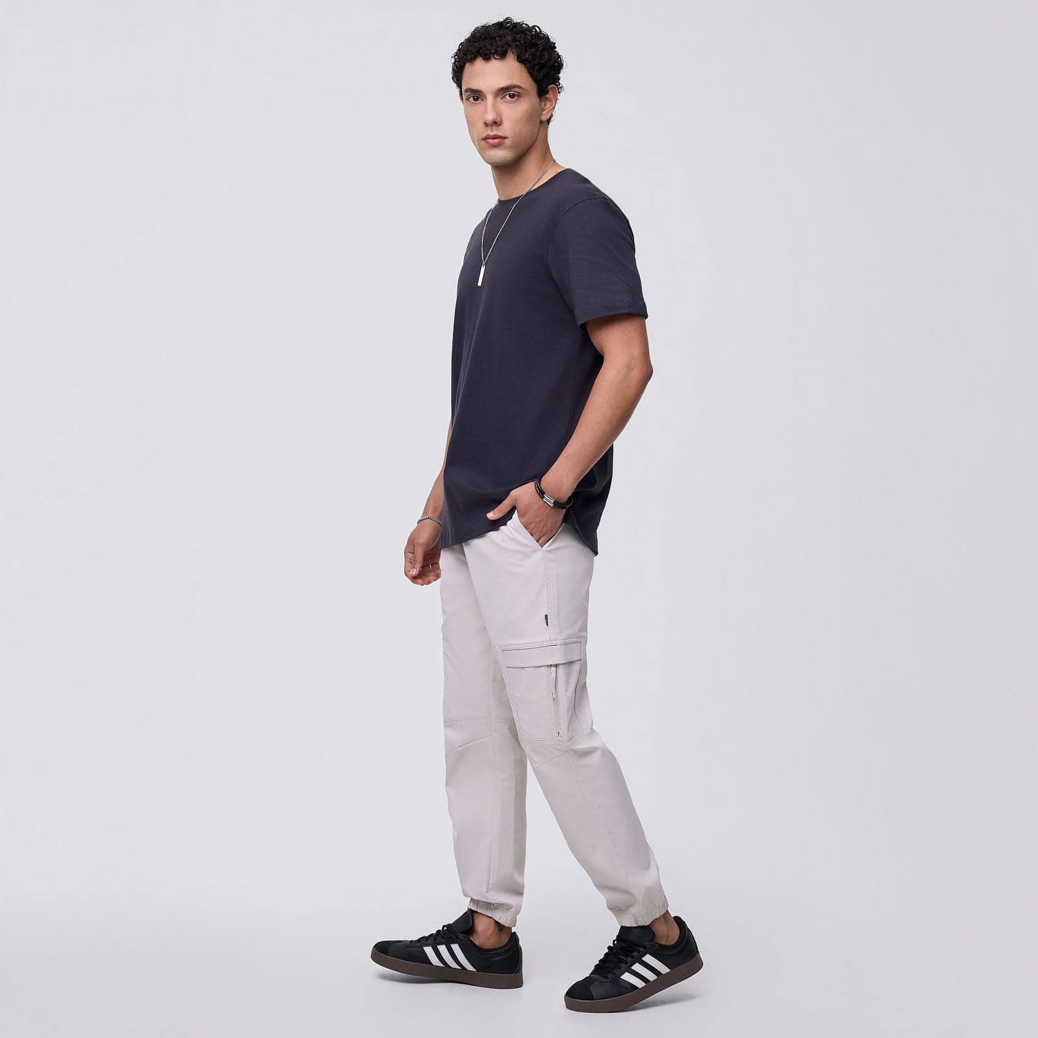 Jogger Hombre Cargo Puller Hypnotic Ecru Talla L