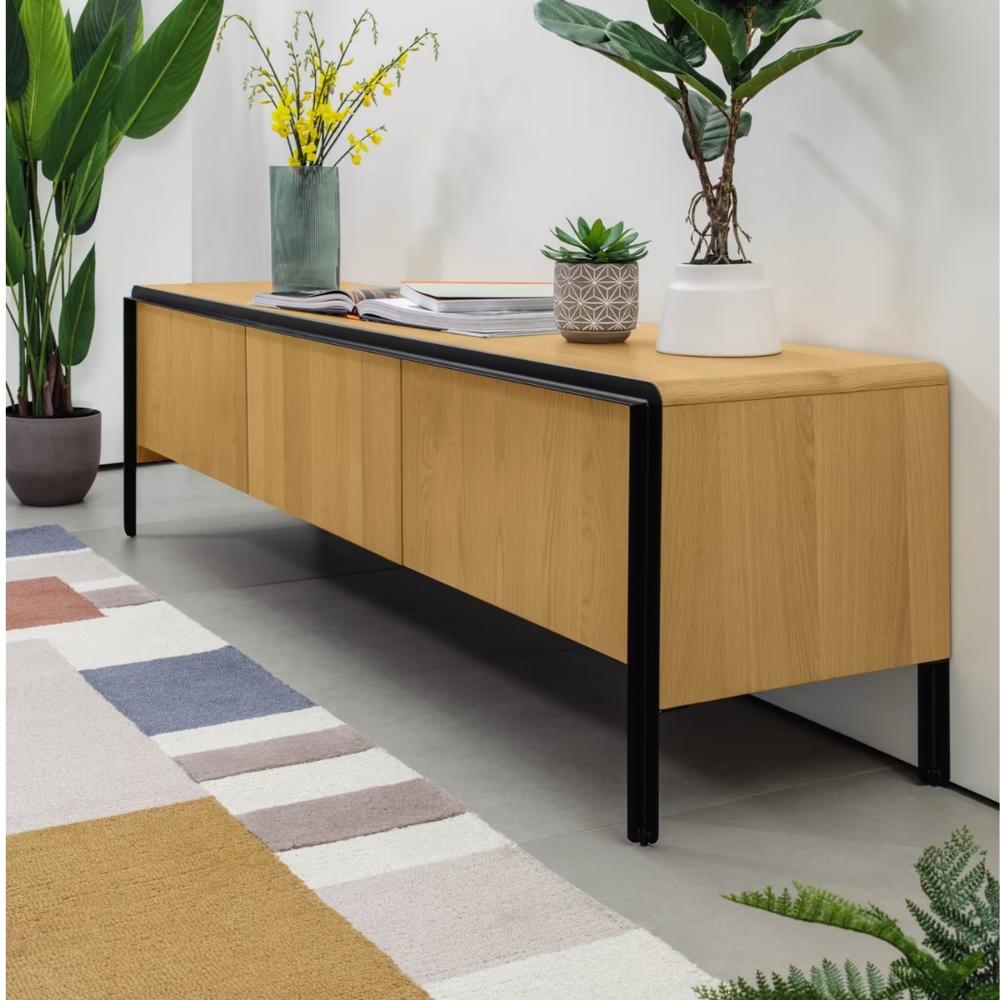 Mesa de TV Tapia 80'' 188 cm Marron y Negro | Masiva Home