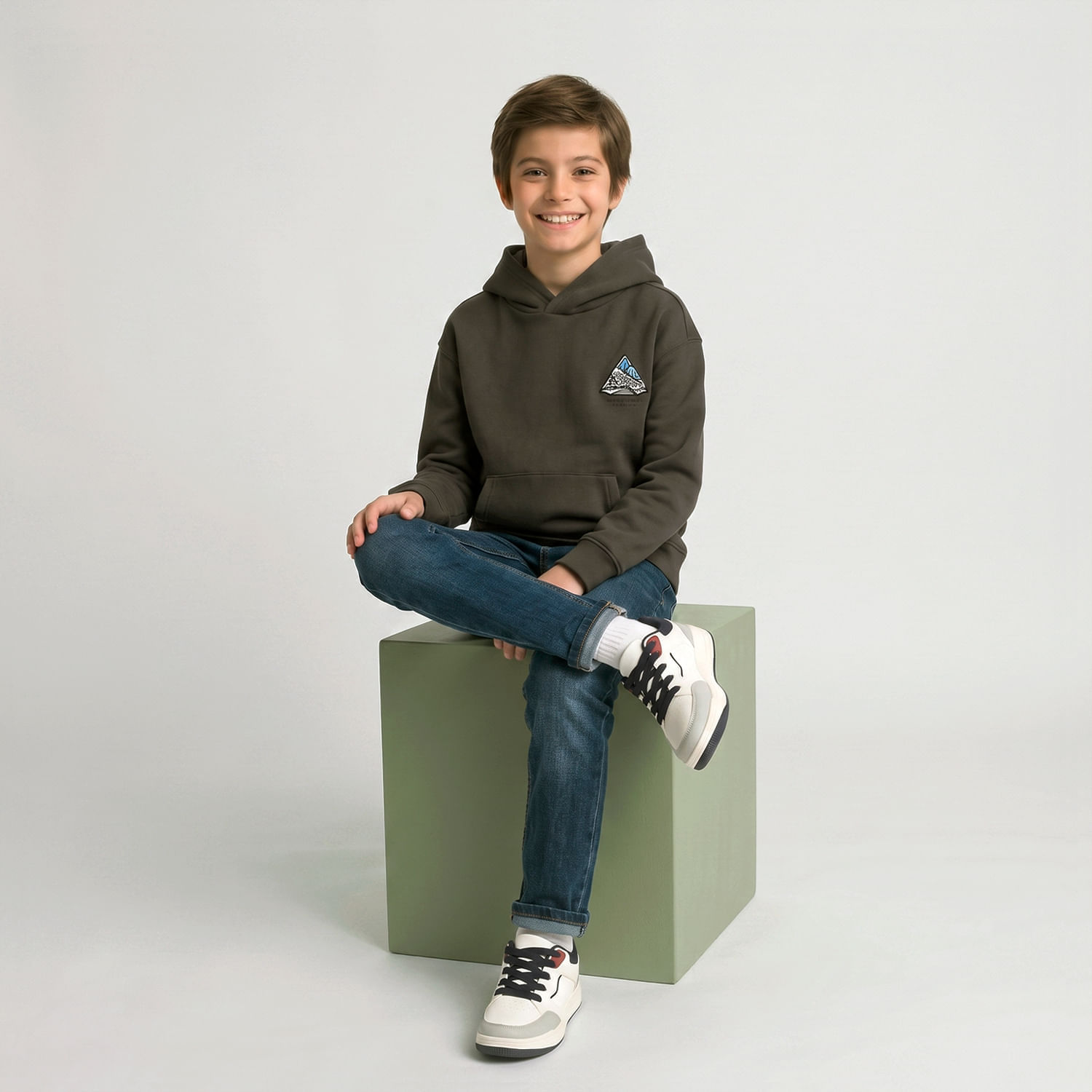 Polera Fleece Para Niño Puff Circus Charcoal Talla 12