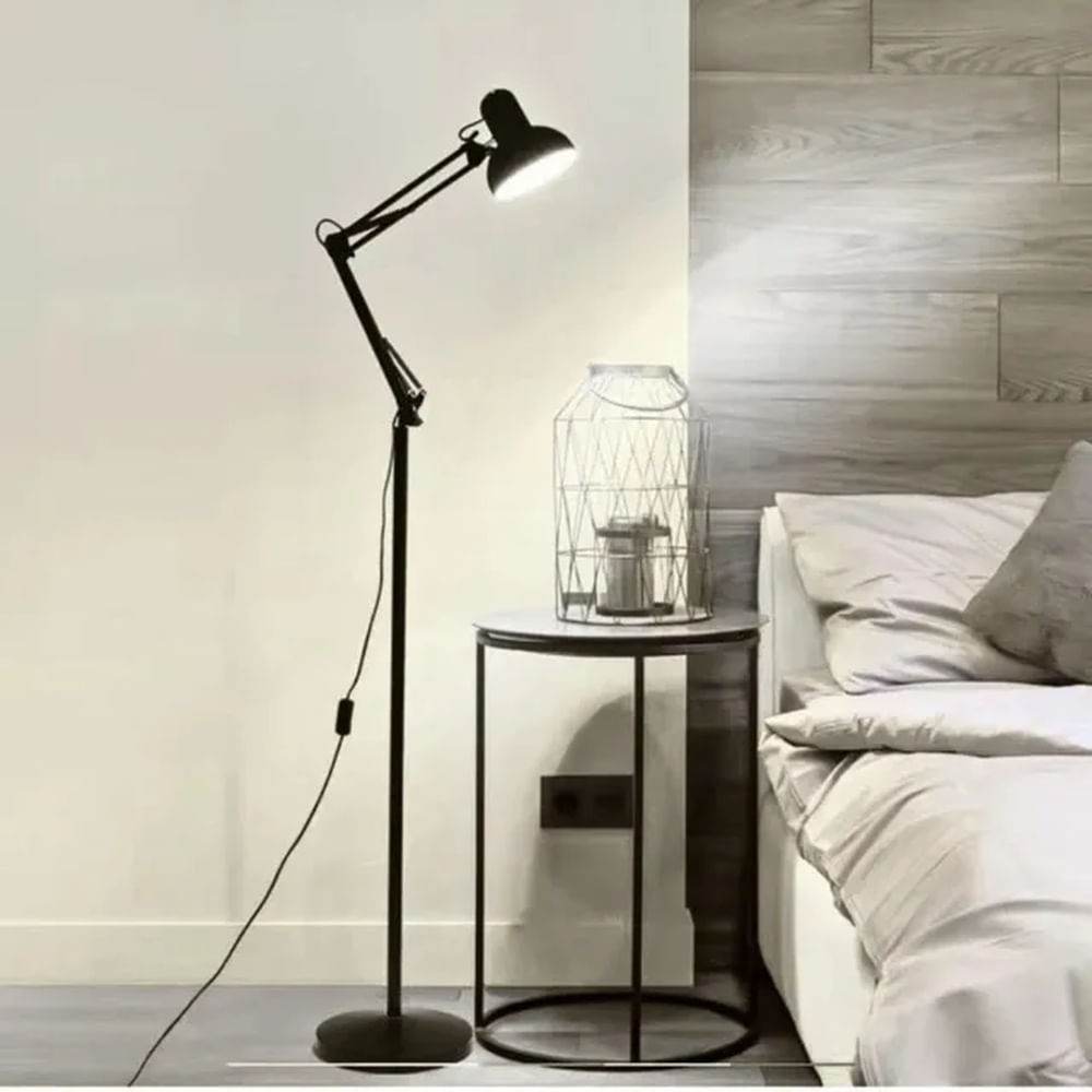 Lámpara de Piso Moderna 1.70m con Brazo Plegable 180° - Ideal para Lectura y Escritorio Negro