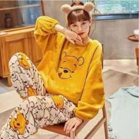 PIJAMA WINNIE POOH IMPORTADA AFELPADA SUAVE