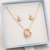 Pack de Collar de Corazón y Aretes de Corazón con Circón Superior