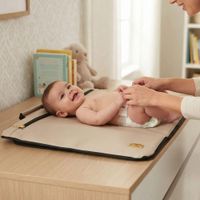 ALMOHADA DE BEBÉ Y CAMBIADOR ACOLCHADO PORTÁTIL IMPERMEABLE - CREMA