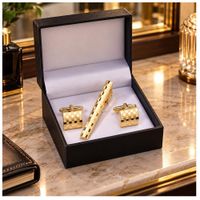 KIT GEMELOS Y PISA CORBATA  DORADO CON CUADROS CAJA DE REGALO