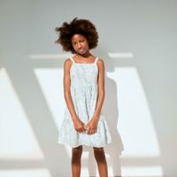Vestido Niña Sfera Bordado Cordon Crudo