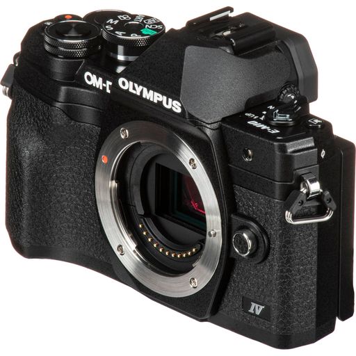 Cámara Mirrorless Olympus OM-D E-M10 Mark IV con lente de 14-42 mm
